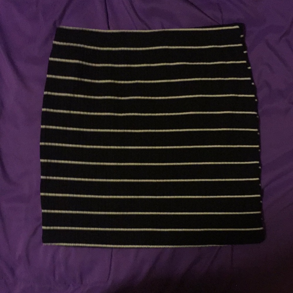 Mini Skirt - Picture 2 of 2